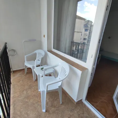 фамилия 100м от морето в Appartement *