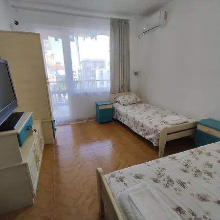 Appartement фамилия 100м от морето в Ravda