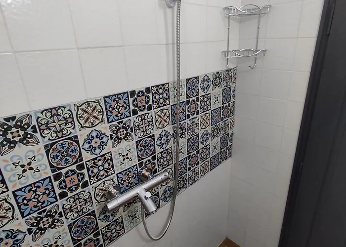 фамилия 100м от морето в Равда