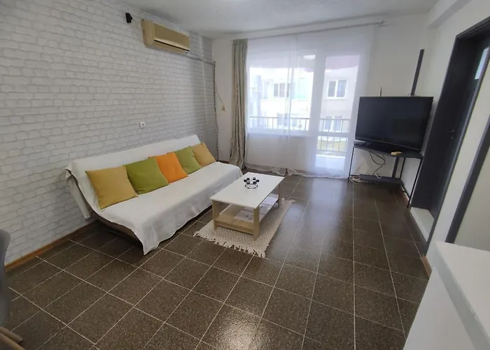 фамилия 100м от морето в Апартамент *