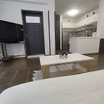 Apartament фамилия 100м от морето в *