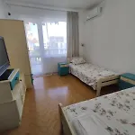 Apartament фамилия 100м от морето в Ravda