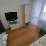фамилия 100м от морето в Apartament *
