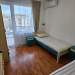 Apartament фамилия 100м от морето в *