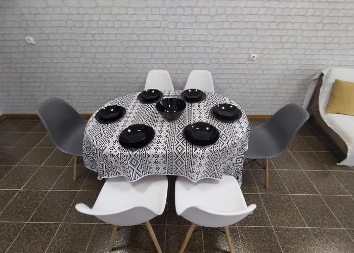 фамилия 100м от морето в Ravda