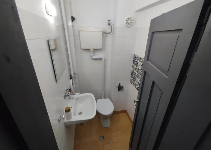 фамилия 100м от морето в Lejlighed Ravda